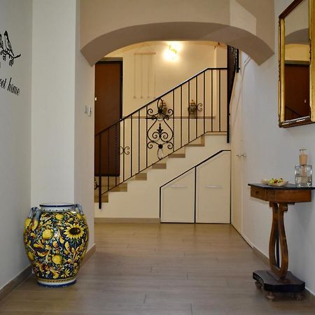 Dimora Normanna Bed and Breakfast Aversa Eksteriør billede