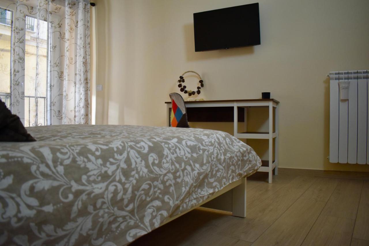 Dimora Normanna Bed and Breakfast Aversa Eksteriør billede